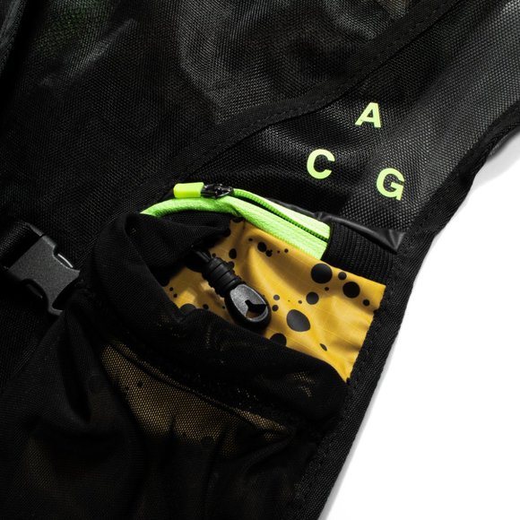 Nikelab acg hydration race vest hot sale